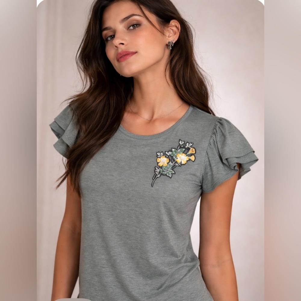 Dainty Fem Ruffle Top
NWT